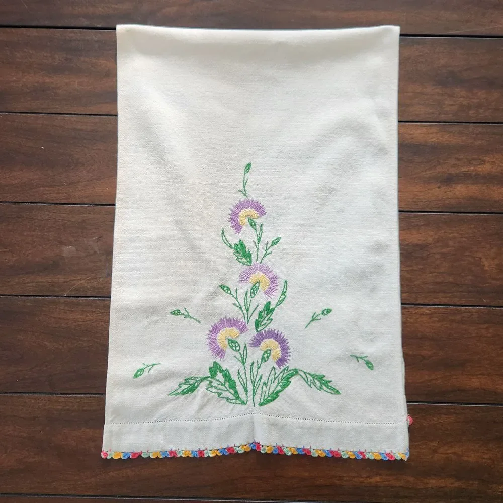 Vintage Floral Table Topper 36 x 12 Rectangle White w/ Multi-color‎ Trim Cotton